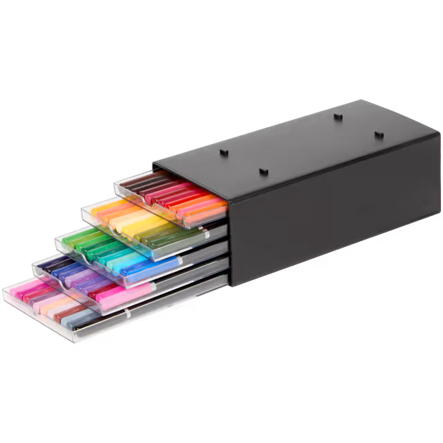 Pastelky v organizéru